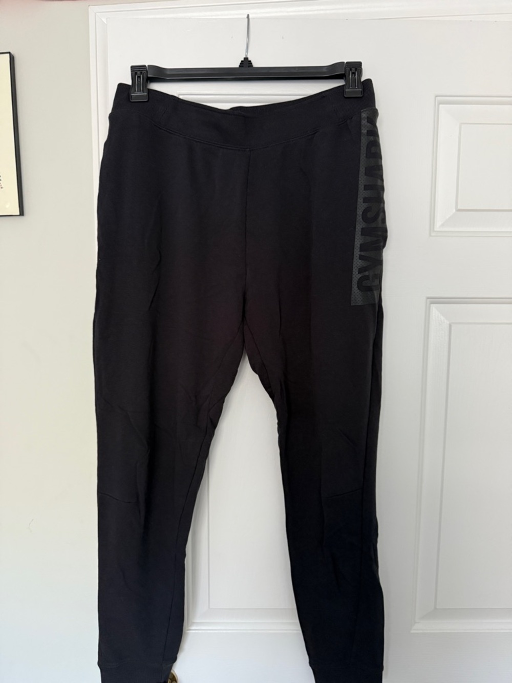 Gymshark Black Logo-Panel Joggers